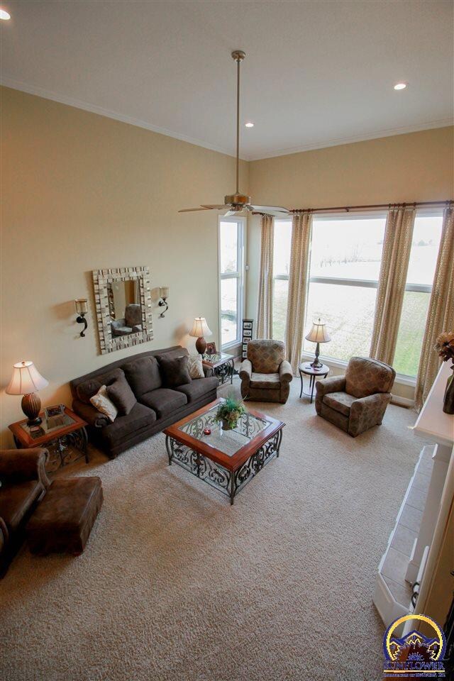 7325 SW 53rd St, Topeka, KS 66610 - photo 4