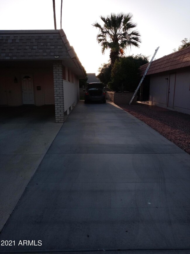 9736 N. 105th Ave.Pics3