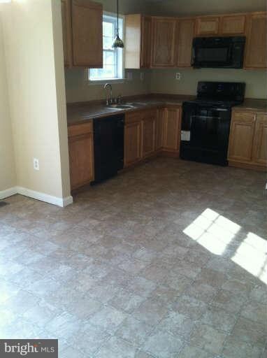 165 Grand Dr, Taneytown, MD 21787 - photo 4