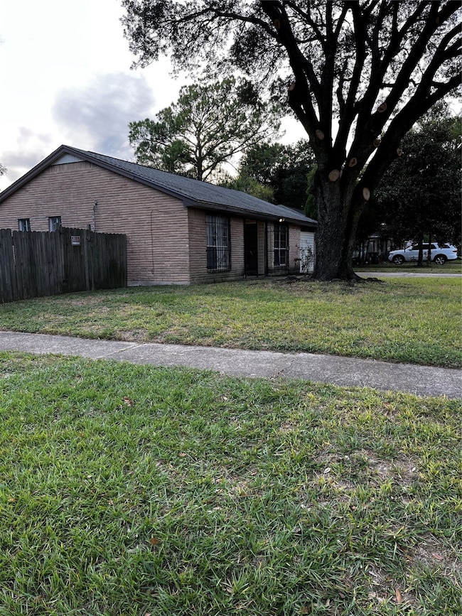 Front of property, new 7.2020 roof