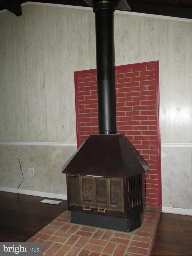 486 S Independence Dr, Montross, VA 22520 - photo 5