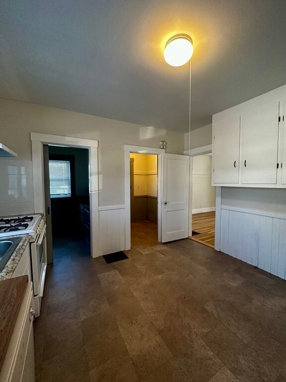 84 Adams Ave unit 84, West Newton, MA 02465 - photo 5