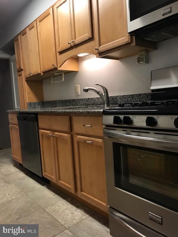 1802 Trenleigh Rd, Parkville, MD 21234 - photo 6