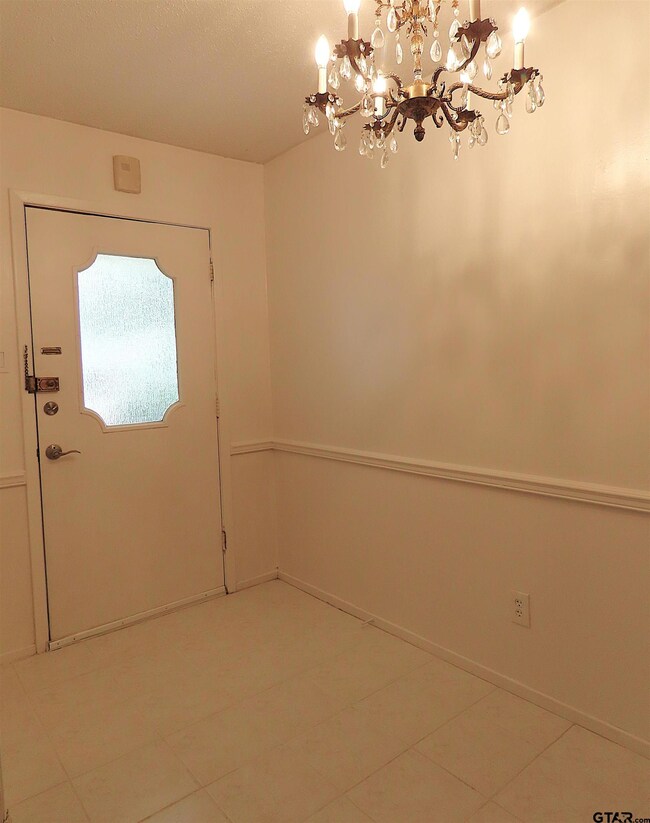 1300 Kingspark Dr, Tyler, TX 75703 - photo 6