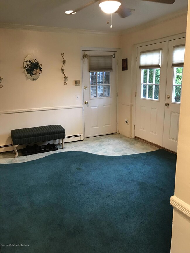 4 Racal Ct unit 1, Staten Island, NY 10314 - photo 4