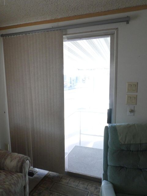 SLIDERS IN LIVING AREA
