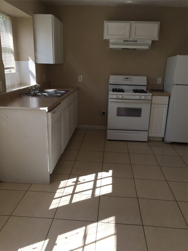 13203 Gendley Dr, Houston, TX 77041 - photo 6