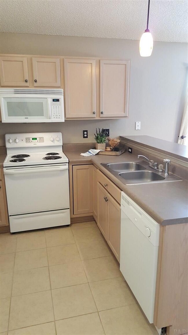 2510 Trailwood Dr, Cantonment, FL 32533 - photo 5