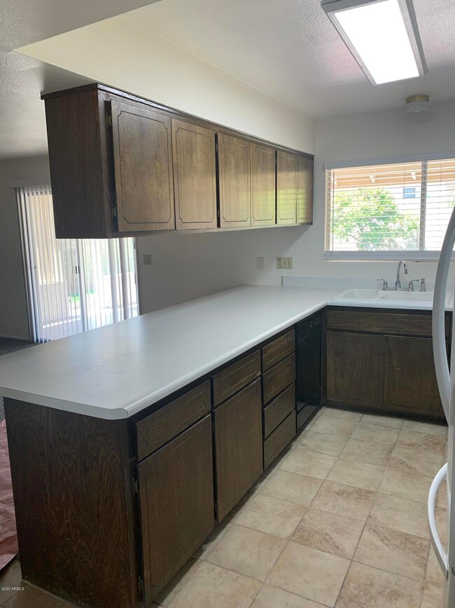 428 E Carter Dr, Tempe, AZ 85282 - photo 7