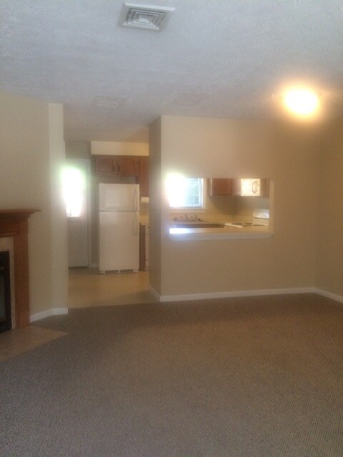 72 Cadogan Way unit 72, Nashua, NH 03062 - photo 6