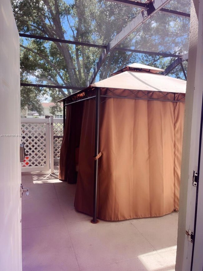 36 Danbury Ct unit C, Royal Palm Beach, FL 33411 - photo 5