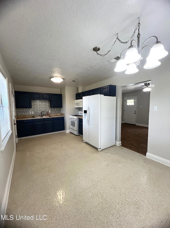 7005 Knollwood 9