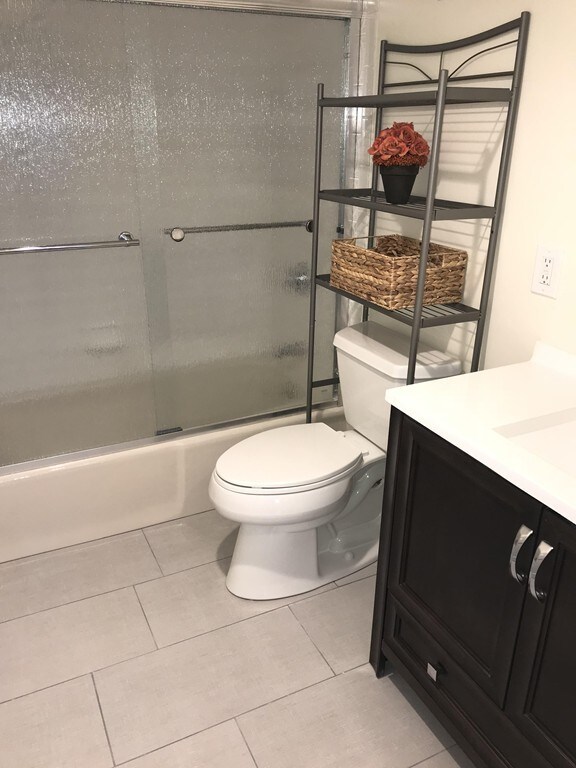 Totten Pond Village unit 26A, Waltham, MA 02451 - photo 6