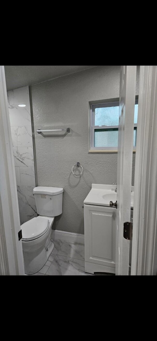 unlisted-address, Fort Lauderdale, FL 33311 - photo 5