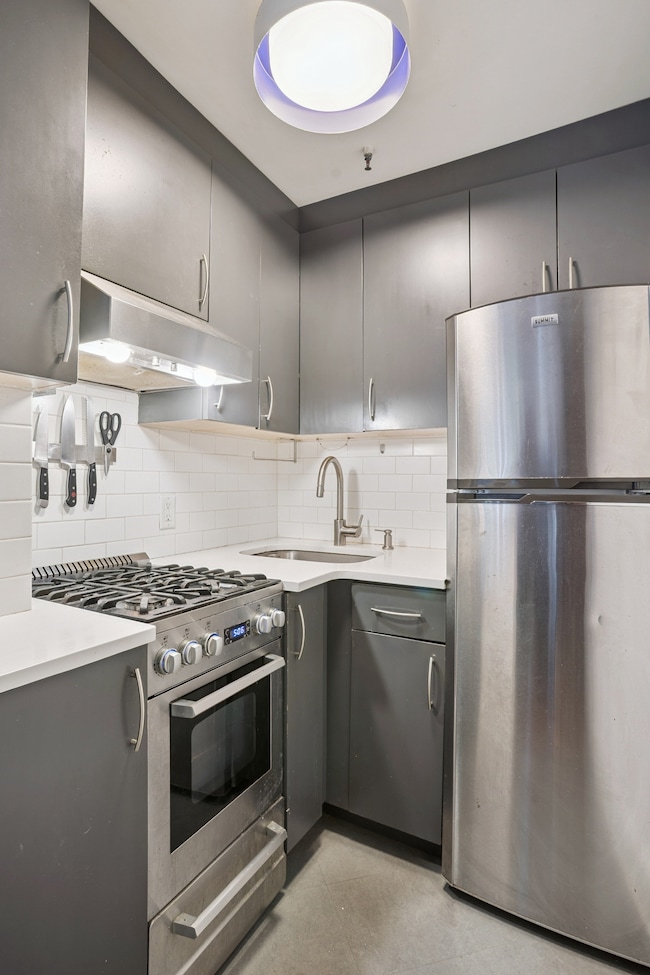 198 8th Ave unit 4F, Brooklyn, NY 11215 - photo 4