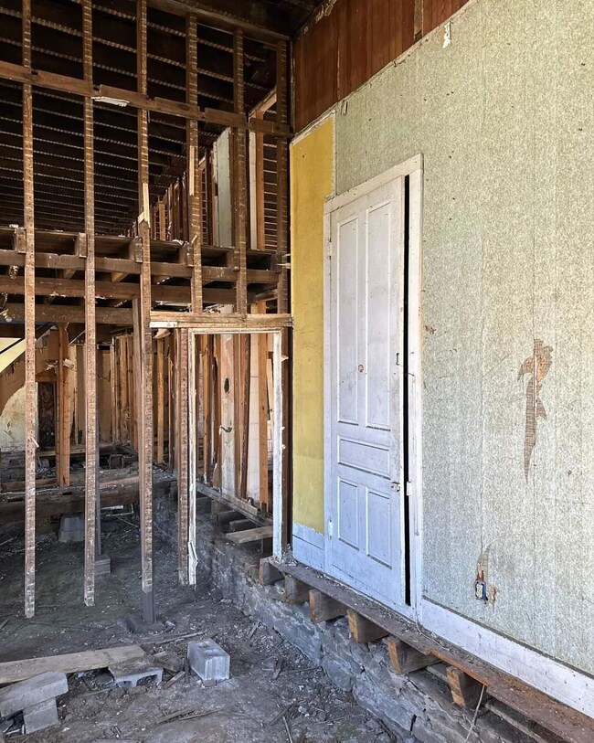 302 E 3rd St, Augusta, KY 41002 - photo 5