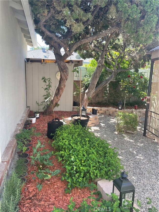 2916 Allred St, Lakewood, CA 90712 - photo 2