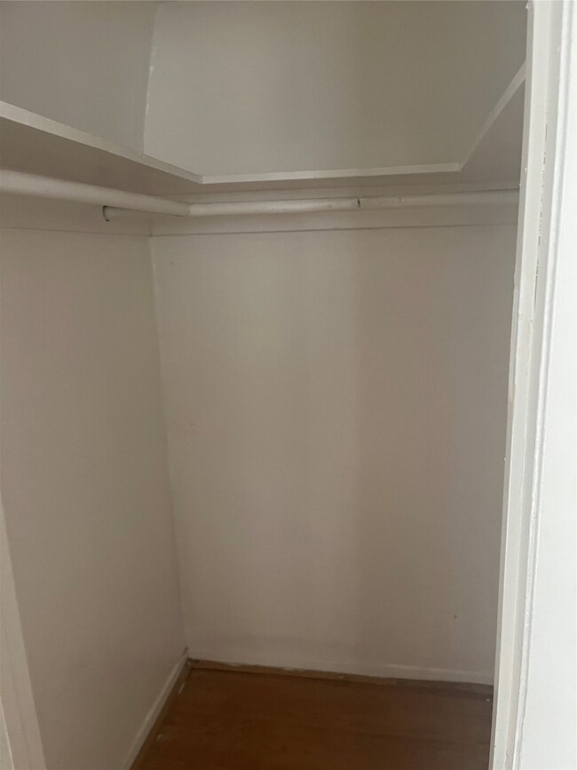 1220 Shadowdale Dr unit 17, Houston, TX 77043 - photo 5