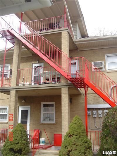 2324 W Allen St unit 2W, Allentown, PA 18104 - photo 3
