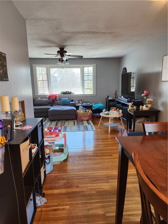 29 Algonquin Dr, Middletown, RI 02842 - photo 7