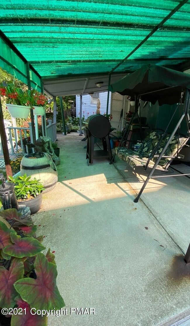 435 E Ridge St, Lansford, PA 18232 - photo 6