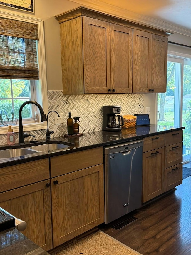 3815 Cedar Creek Ct, Fairmont, MN 56031 - photo 7