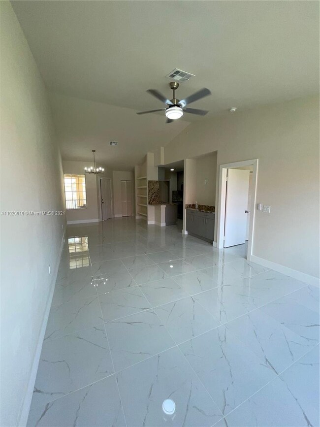 18320 NW 68th Ave unit G, Hialeah, FL 33015 - photo 6