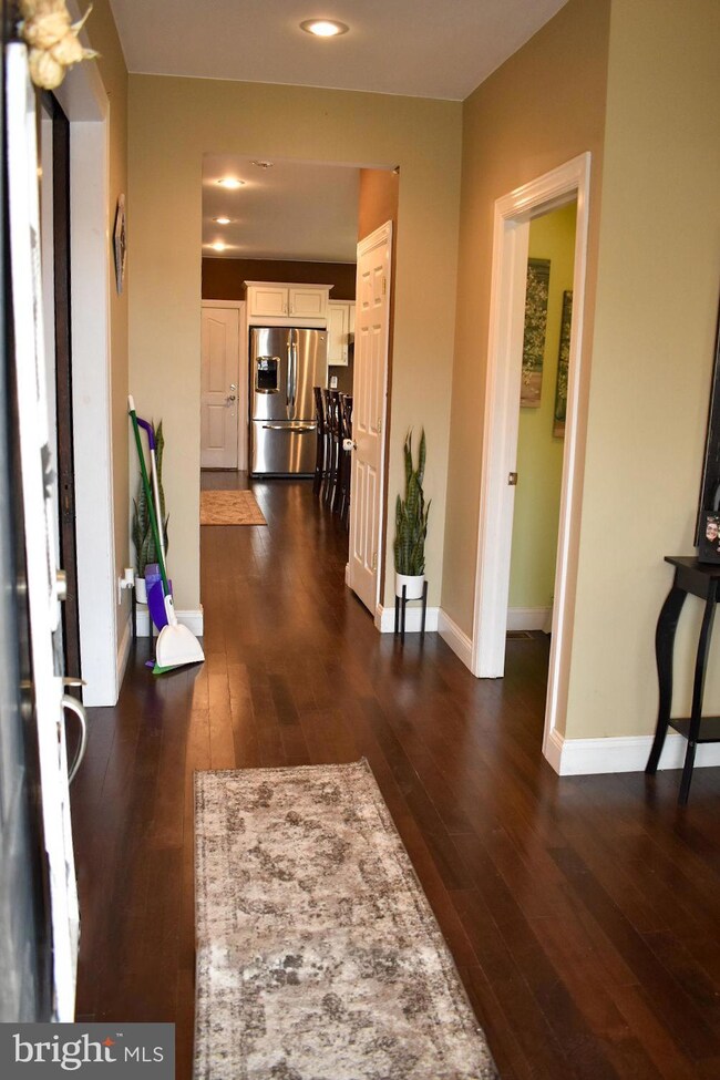 923 N Lombard St, Shamokin, PA 17872 - photo 7