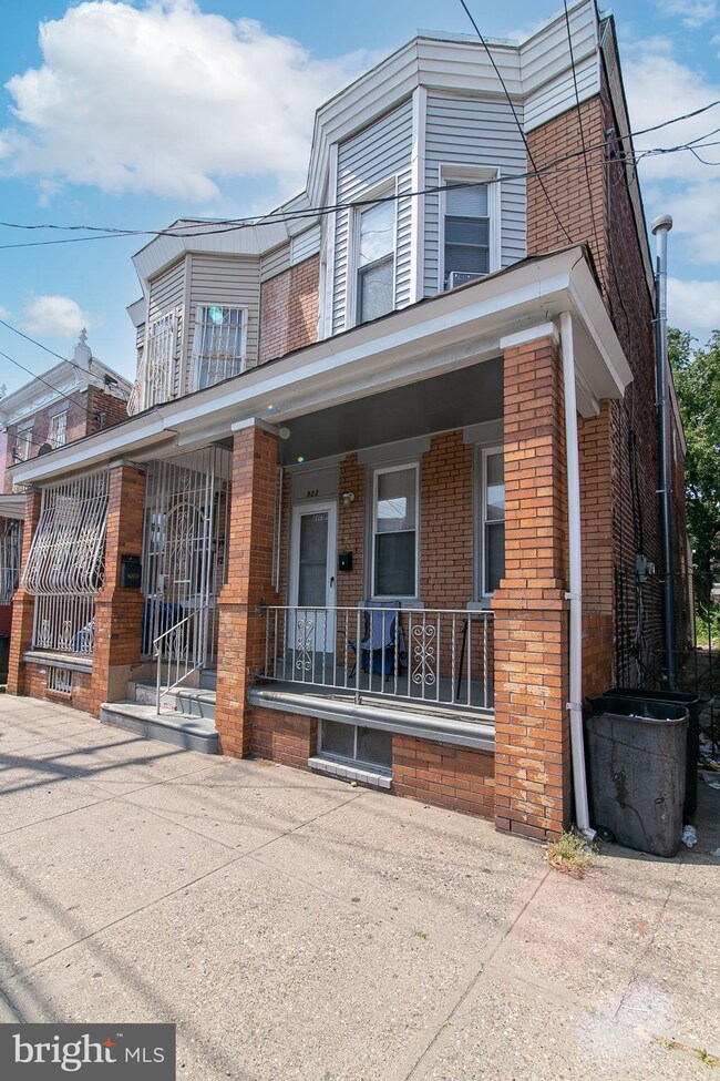 923 Atlantic Ave, Camden, NJ 08104 - photo 3