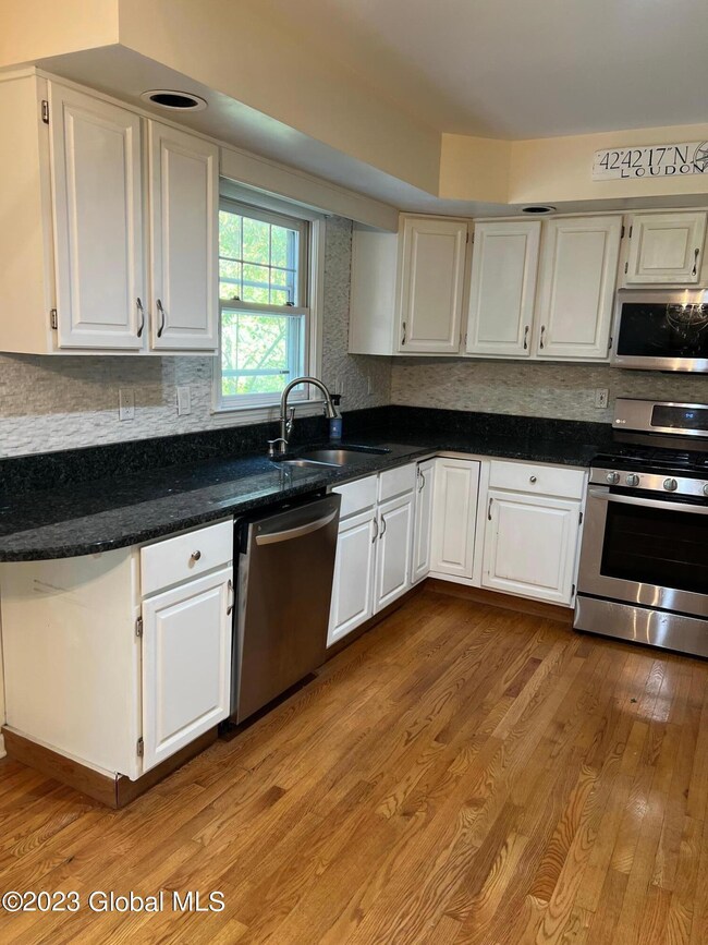 21 Greyledge Dr, Albany, NY 12211 - photo 6