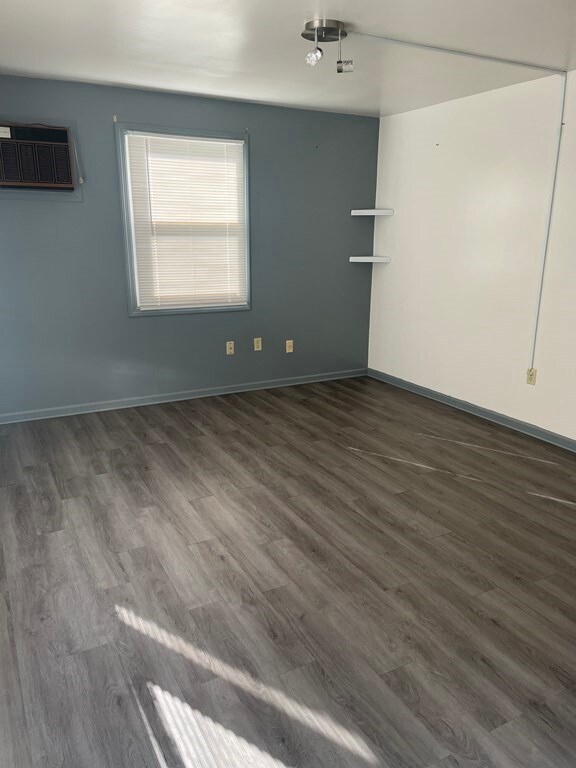 134-136 Darling St, Springfield, MA 01151 - photo 7