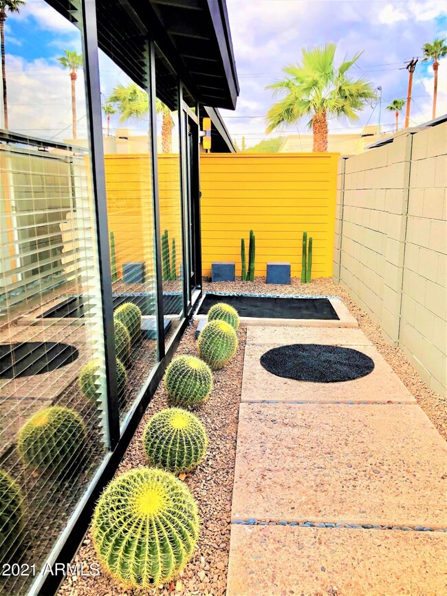 4026 N 45th Place, Phoenix, AZ 85018 - photo 3