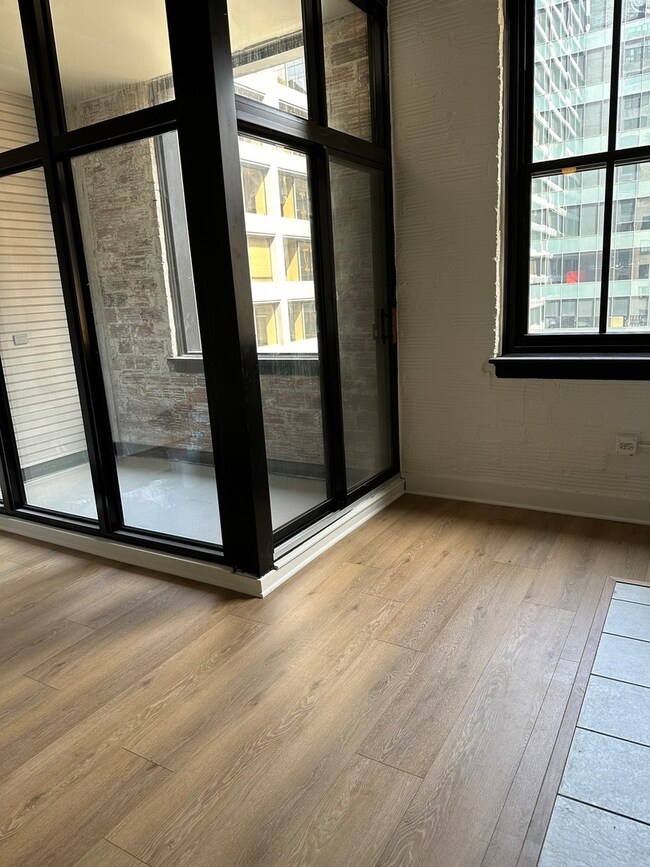 20 N State St unit 813, Chicago, IL 60602 - photo 4