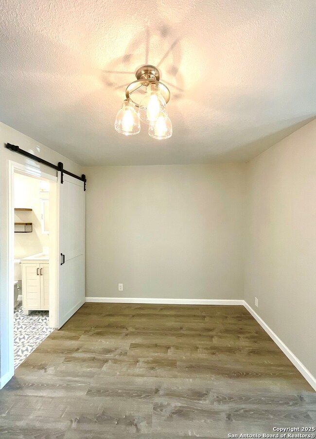 222 Army Blvd unit 222 2, San Antonio, TX 78215 - photo 7