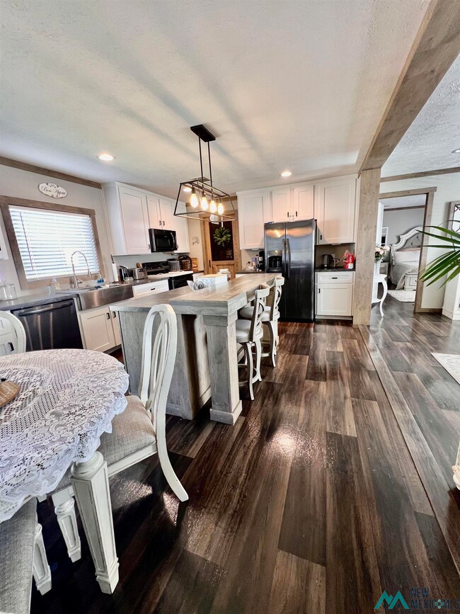 4212 Magnolia St, Carlsbad, NM 88220 - photo 3