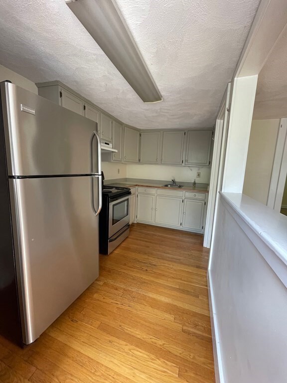 537 King St unit 3, Littleton, MA 01460 - photo 4