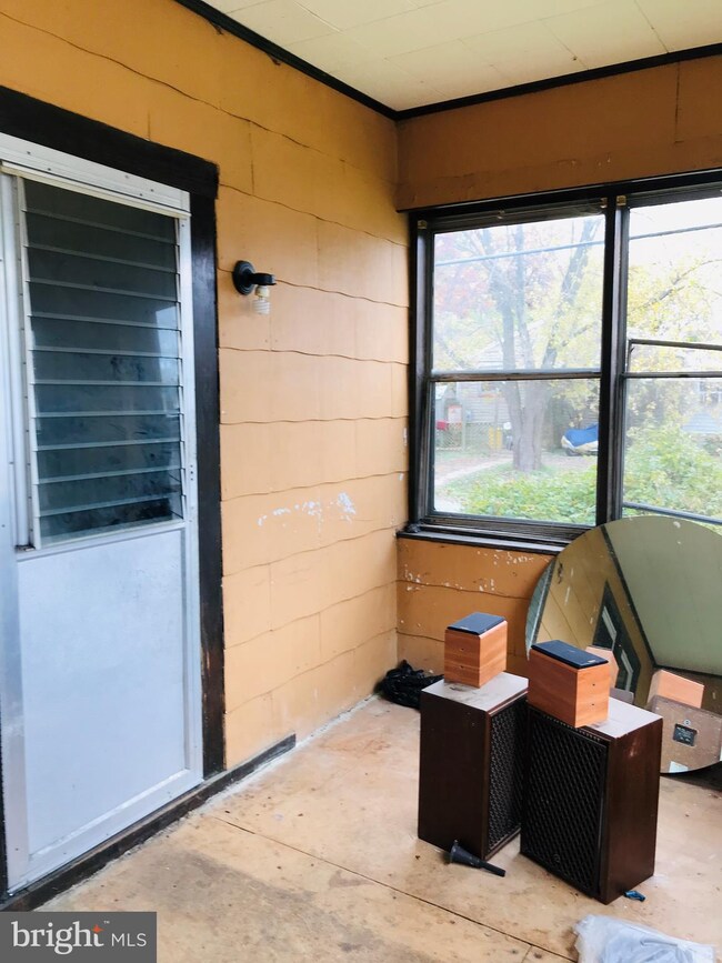 2901 New York Ave, Halethorpe, MD 21227 - photo 7