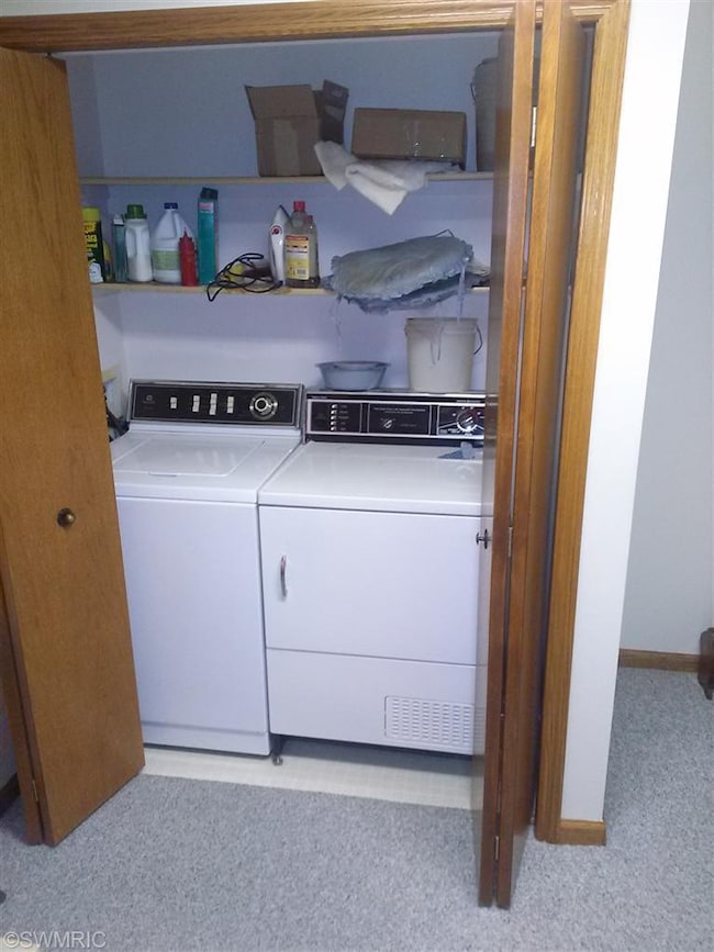 867 Bayou Dr SW, Byron Center, MI 49315 - photo 3