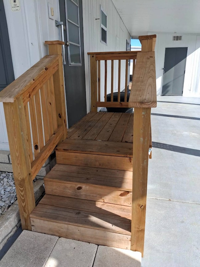 6120 Saragossa Ave, New Port Richey, FL 34653 - photo 3