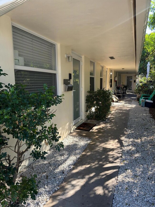 340 SW 16th Ct unit 1, Fort Lauderdale, FL 33315 - photo 6