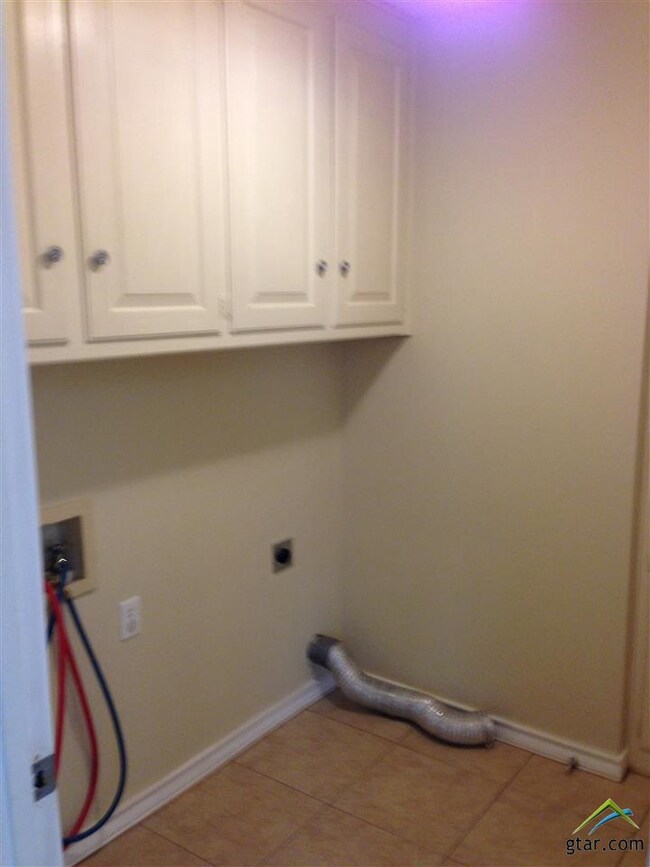 218 Heritage Cir, Tyler, TX 75703 - photo 3