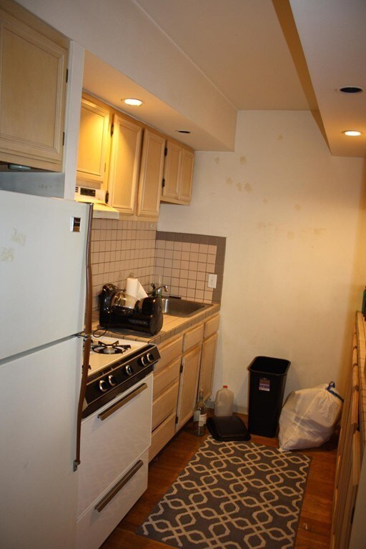 5 Cooper St unit 2, Boston, MA 02113 - photo 2