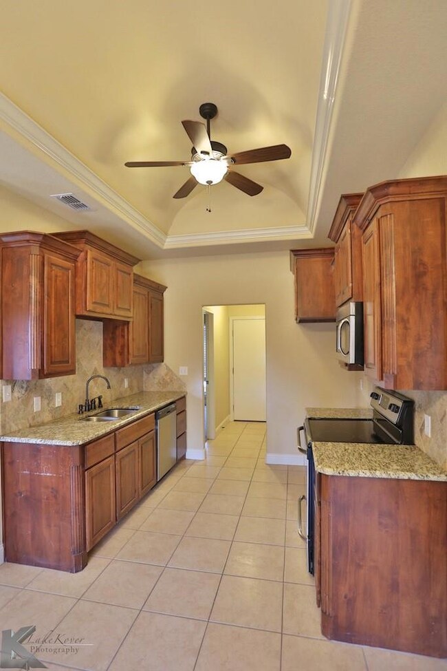 7801 Tuscany Dr, Abilene, TX 79606 - photo 4