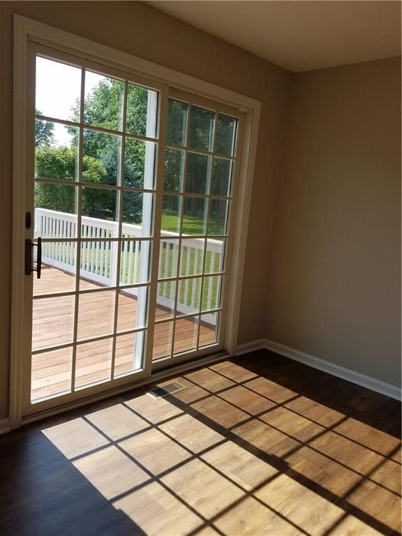 Dinette 9' x 10' 6