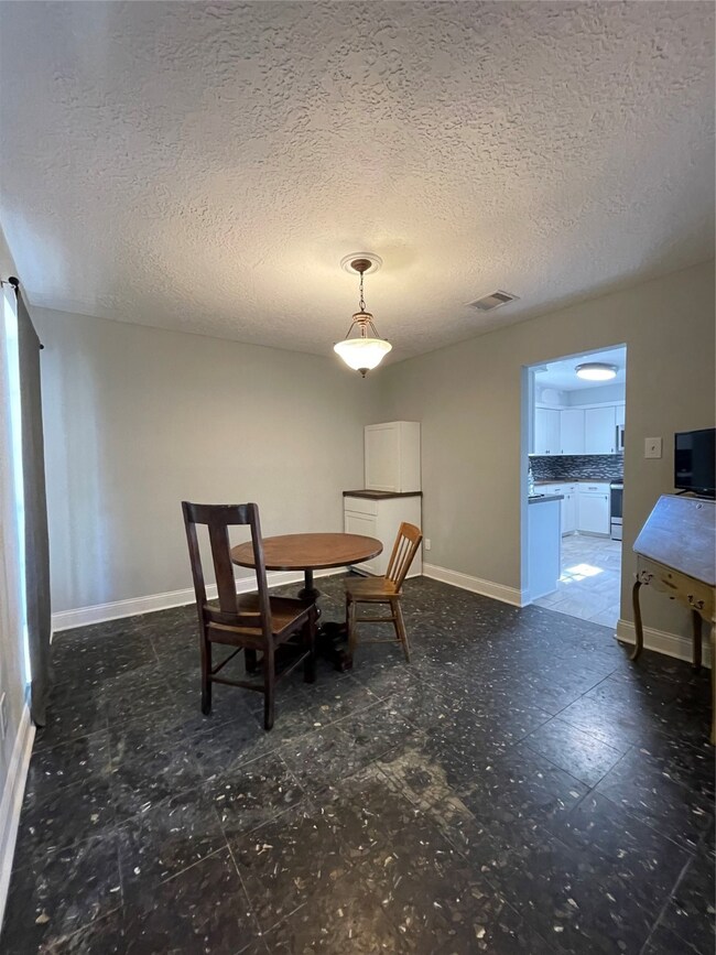 10088 Woodhollow Dr unit 77385, Conroe, TX 77385 - photo 7