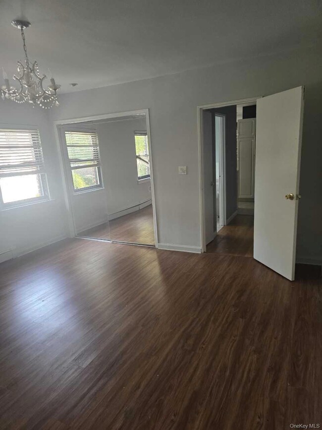 5 Adelaide St unit B2D1, Floral Park, NY 11001 - photo 5
