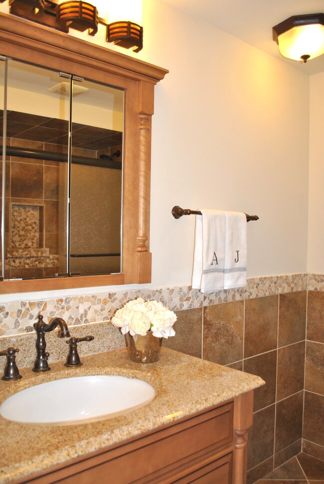 29W128 Wagner Rd, Naperville, IL 60564 - photo 3