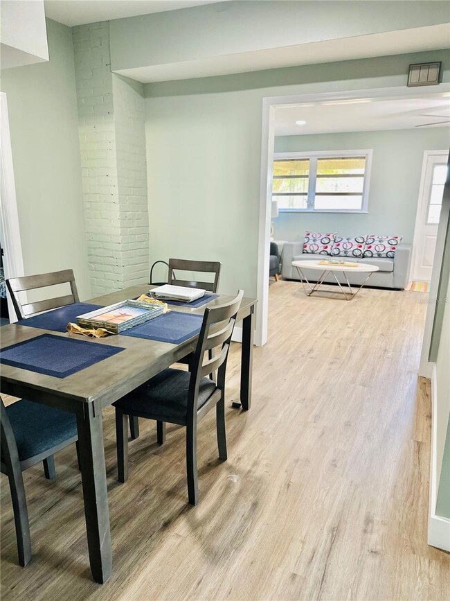 5654 12th St, Zephyrhills, FL 33542 - photo 7