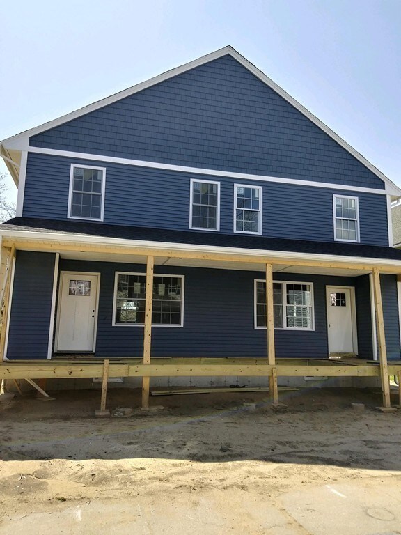 167 Pendleton Ave, Springfield, MA 01109 - photo 2