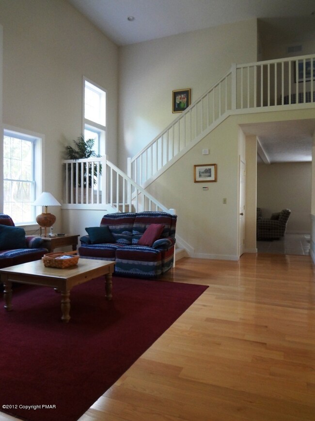 744 Pinecrest Dr, Pocono Pines, PA 18350 - photo 4
